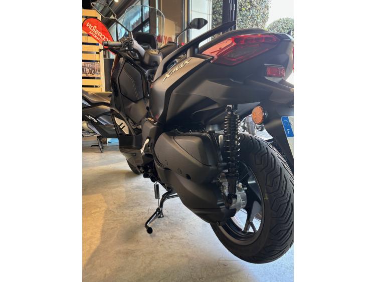YAMAHA XMAX 300 Tech Max Garantie constructeur 11/2029