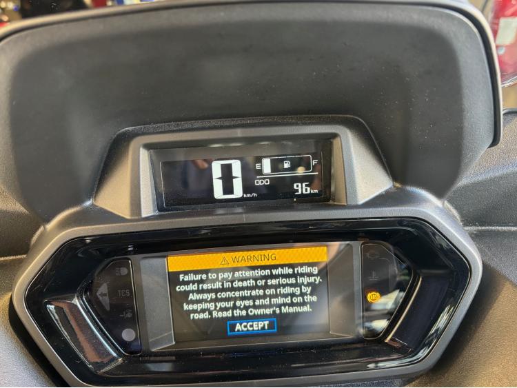 YAMAHA XMAX 300 Tech Max Garantie constructeur 11/2029