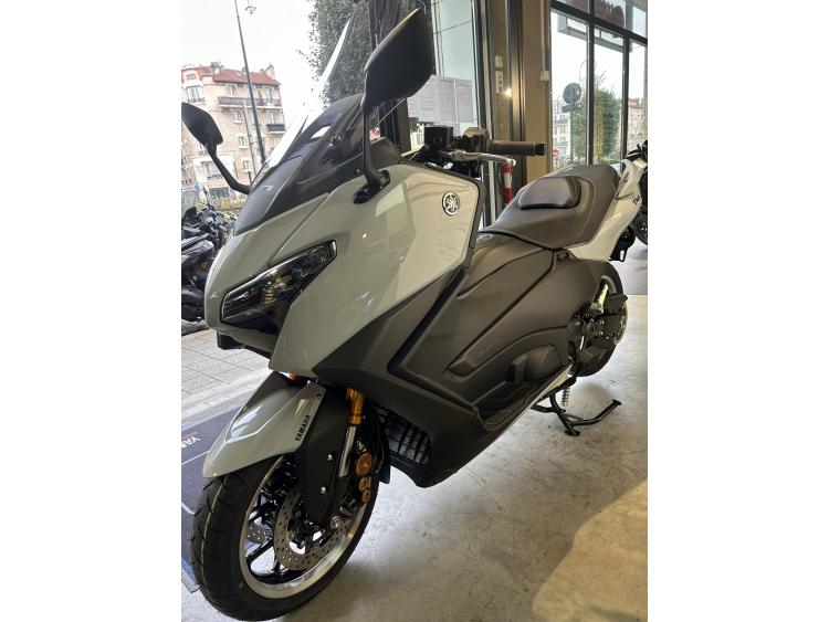 YAMAHA XP T-MAX 560 TECH MAX GARANTIE CONSTRUCTEUR DECEMBRE 2025