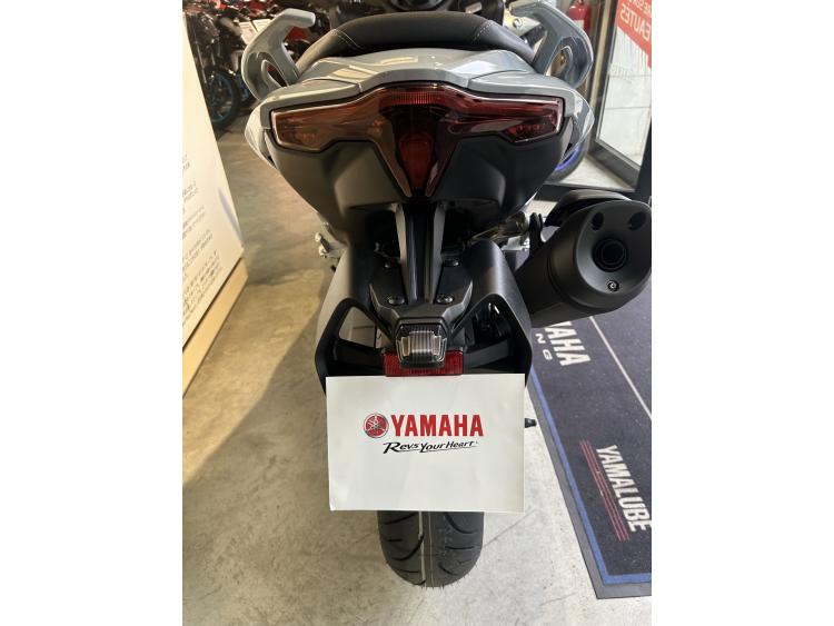 YAMAHA XP T-MAX 560 TECH MAX GARANTIE CONSTRUCTEUR DECEMBRE 2025