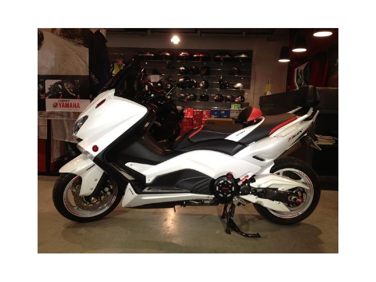 T-MAX 530 ABS WHITE ART